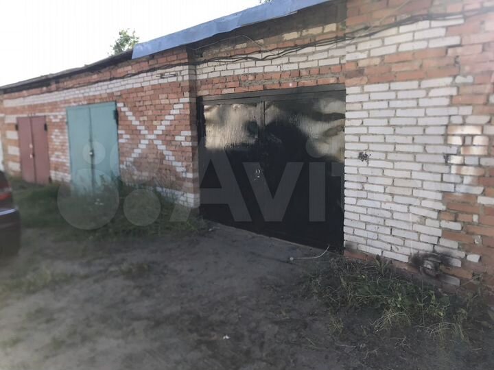 Гараж, > 30 м²