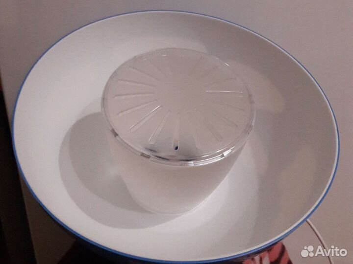 Комплект лампа настольная и люстра икеа