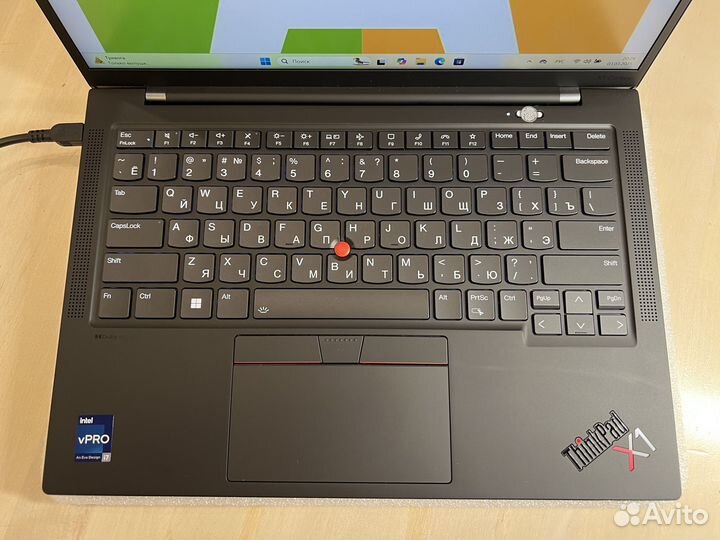 ThinkPad X1 Carbon Gen 11 i7-1365U/32/2048 New