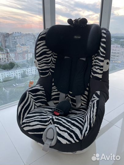 Автокресло britax romer trifix 9-18 Зебра