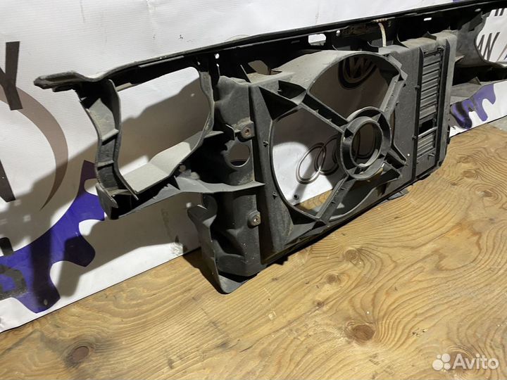 Телевизор VolksWagen Golf 3