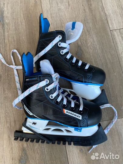 Коньки хоккейные детские 26-29