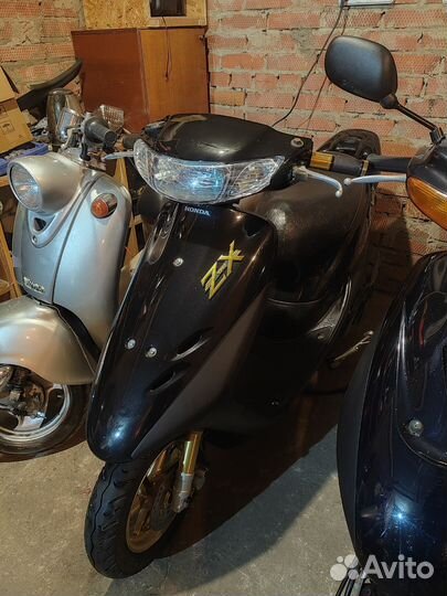 Скутер Honda Dio AF35 ZX