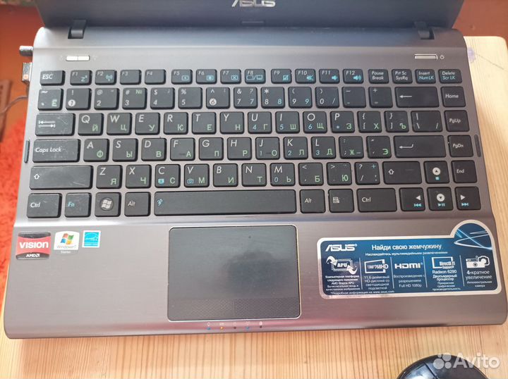 Нетбук asus