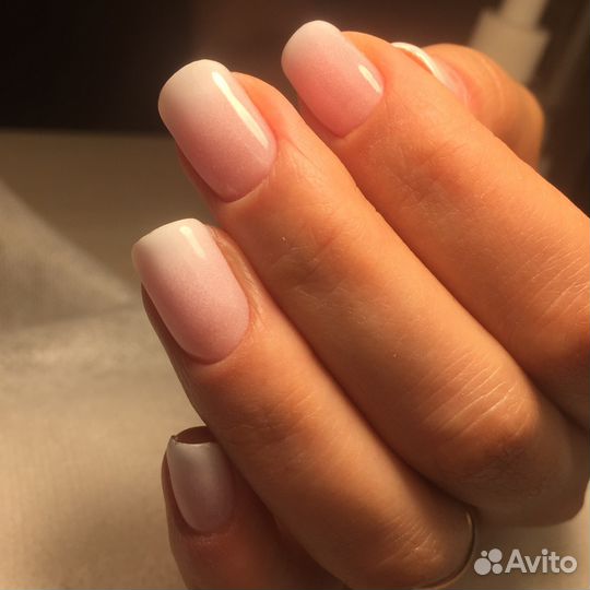 Мастер маникюра, педикюра и по наращивание ногтей