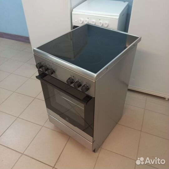 Плита электрическая стеклокерамика. Доставка