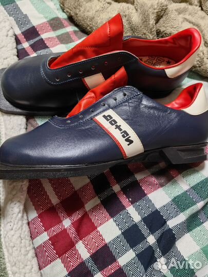 Ботинки лыжные состояние новое