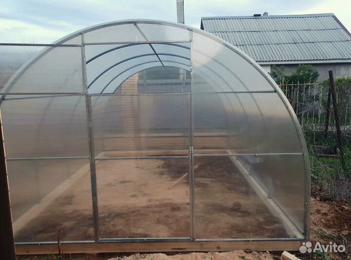 Теплица из поликарбоната