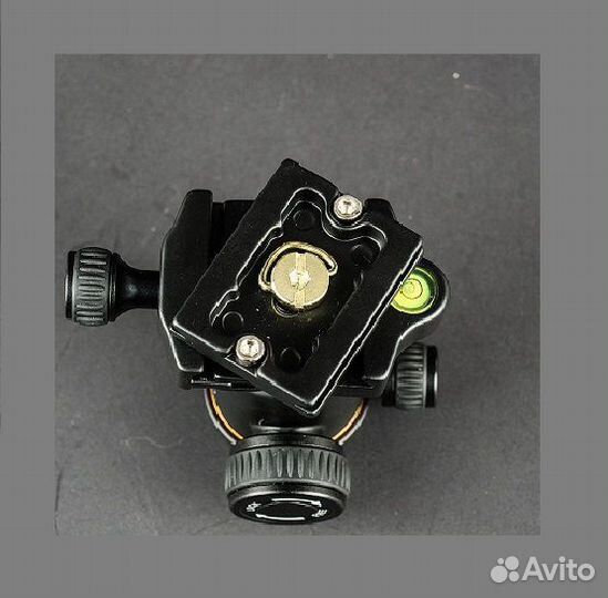 Штатив профессиональный с шаровой головой (1,75 м)