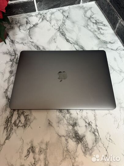 Apple MacBook Pro 13 2019 16gb