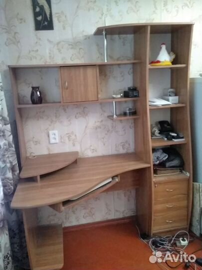 Компьютерный стол