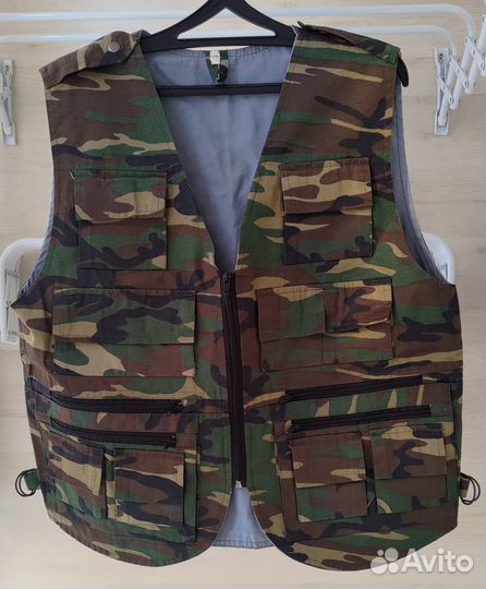 Жилет камуфляжный охотничий с карманами