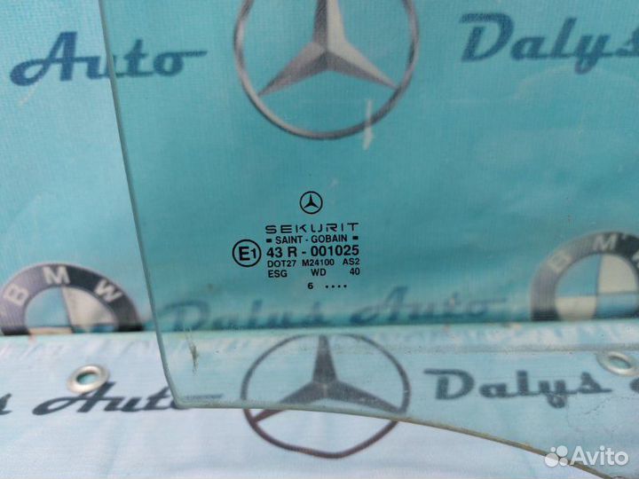 Стекло двери заднее правое Mercedes-Benz E-Class