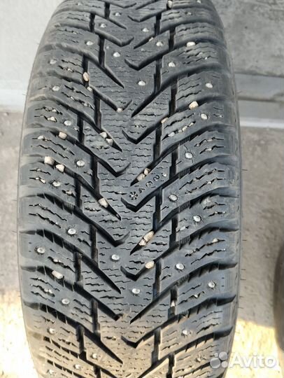 Nokian Tyres Hakkapeliitta 8 215/65 R17