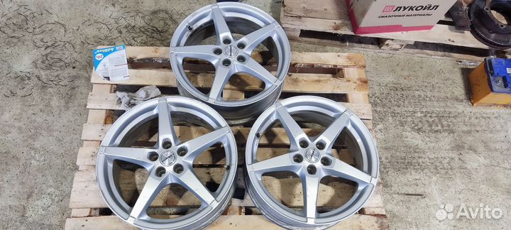 Диски Borbet FS 70738 R17, вылет 38, 5х100