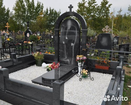Надгробные памятники изготовление и установка