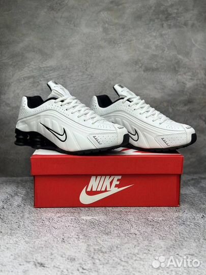 Кроссовки Nike Shox R4