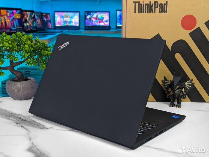 Lenovo ThinkPad T14 Gen 2 i5-1145G7 Iris Xe