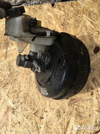 Вакуумный усилитель тормозов Opel Astra J GTC 1.4T