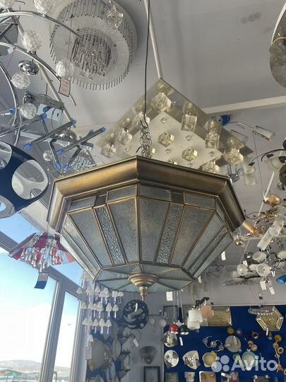 Светильник потолочны