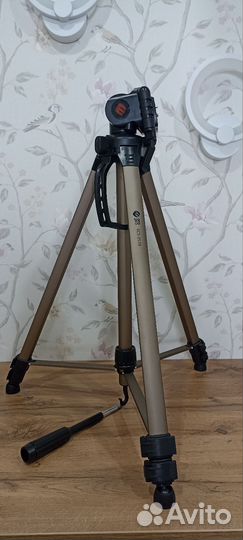 Штатив для фотоаппарата