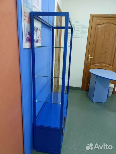 Стеллаж металлический со стеклянными полками