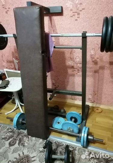 Скамья для жима и штанга