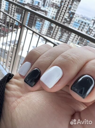 Маникюр с покрытием гель-лаком