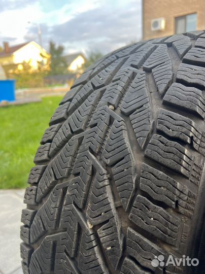 Kormoran Snow 245/45 R18