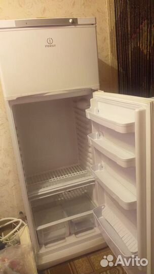 Холодильник новый