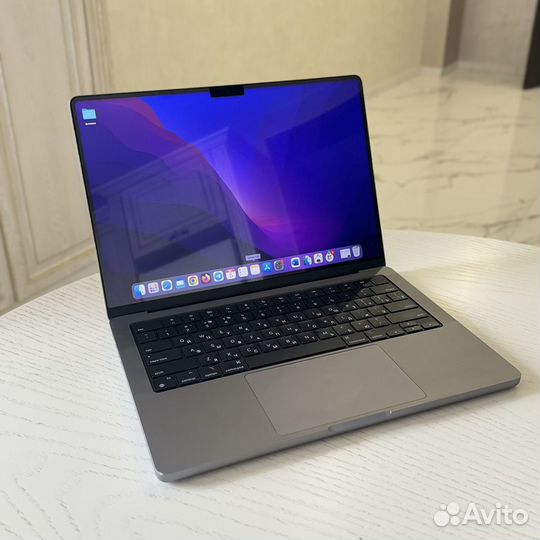 Macbook pro 14 m1 16 512 A2442