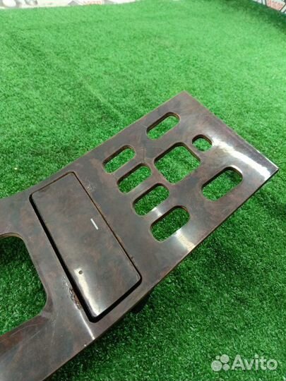 Накладка консоли передней панели Mercedes-Benz