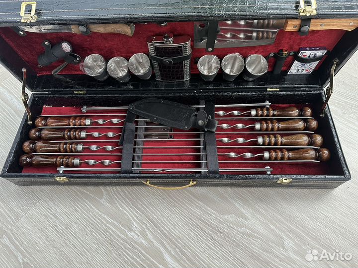 Набор для шашлыков в чемодане