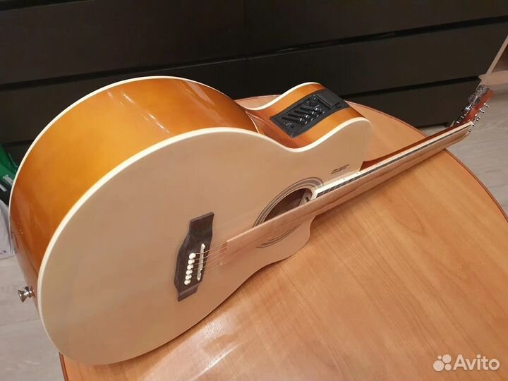 Электроакустическая гитара Elitaro 4050 EQ N