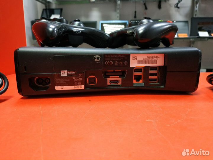 Игровая приставка Xbox 360 прошитая