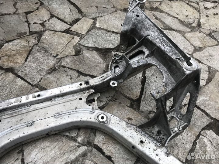 Подрамник передний BMW 5 E60