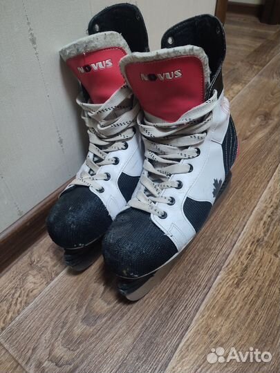 Коньки хоккейные