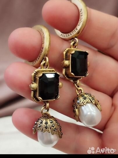 Alexander mcqueen серьги