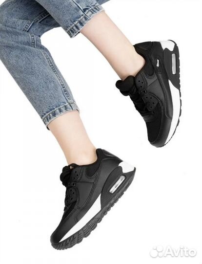 Кроссовки женские новые 40