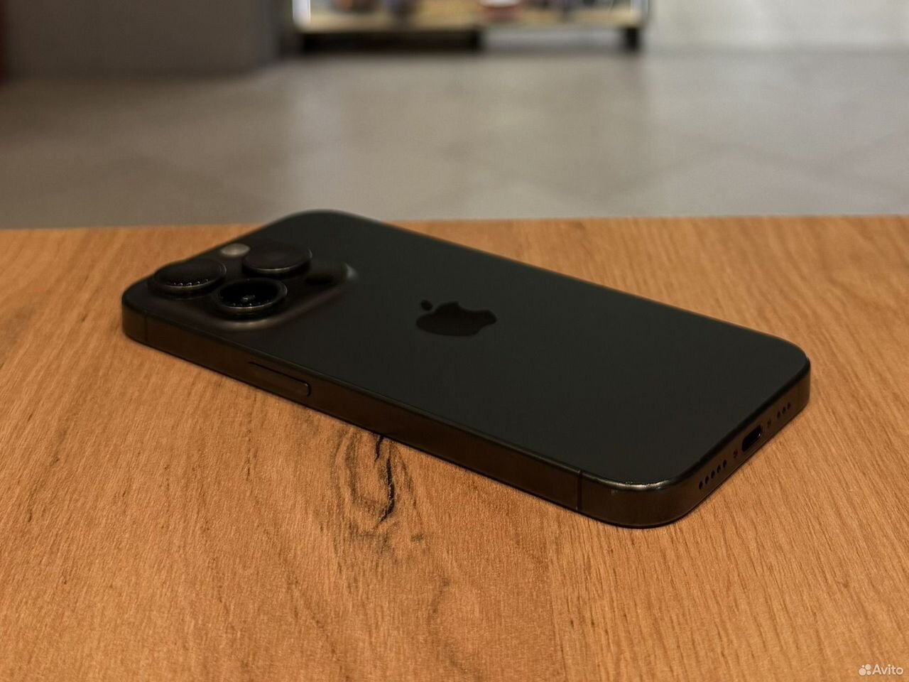 iPhone 15 Pro, 128 ГБ