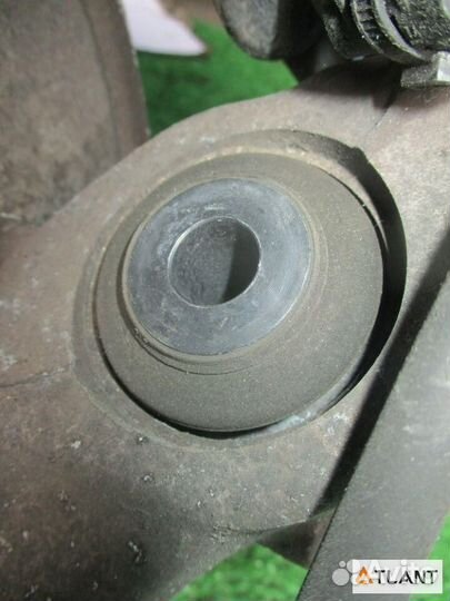 Ступица задняя левая audi A4