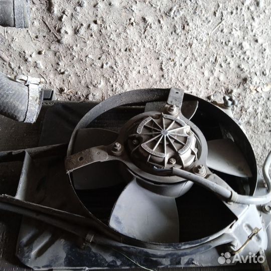 Радиатор вместе с винтелятором