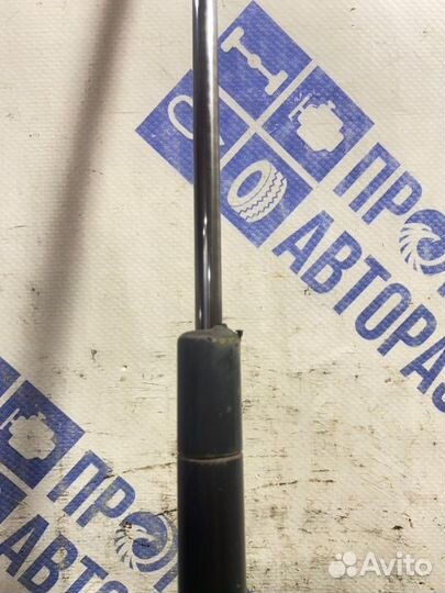 Амортизатор багажника задний правый Ford Fusion