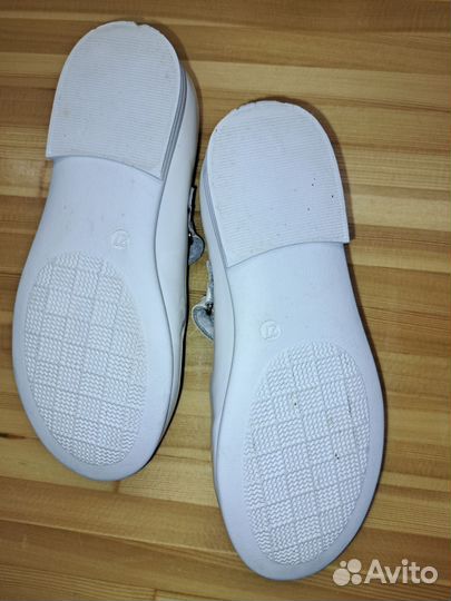 Туфли для девочки 27 размер белые