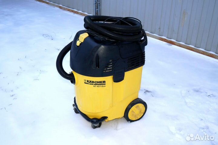 Профессиональный строительный пылесос Karcher NT 4