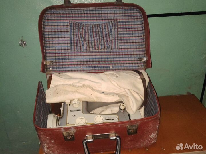 Швейная машина подольск 142