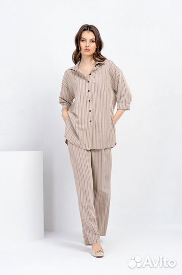 Брючный костюм женский новый 44,48,50