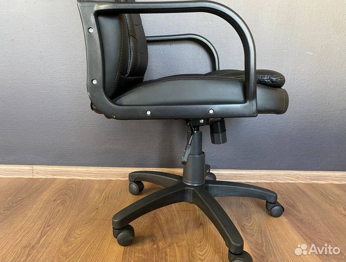 Компьютерное кресло от производителя