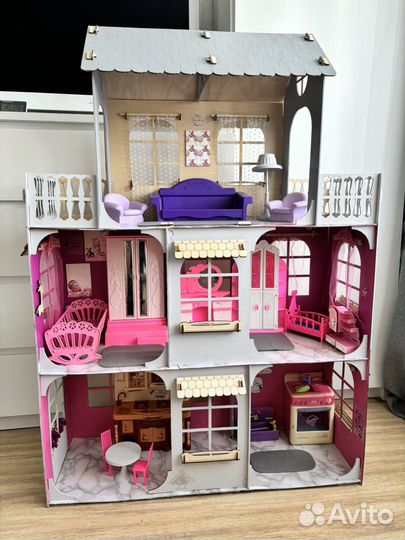 Большой кукольный домик деревянный
