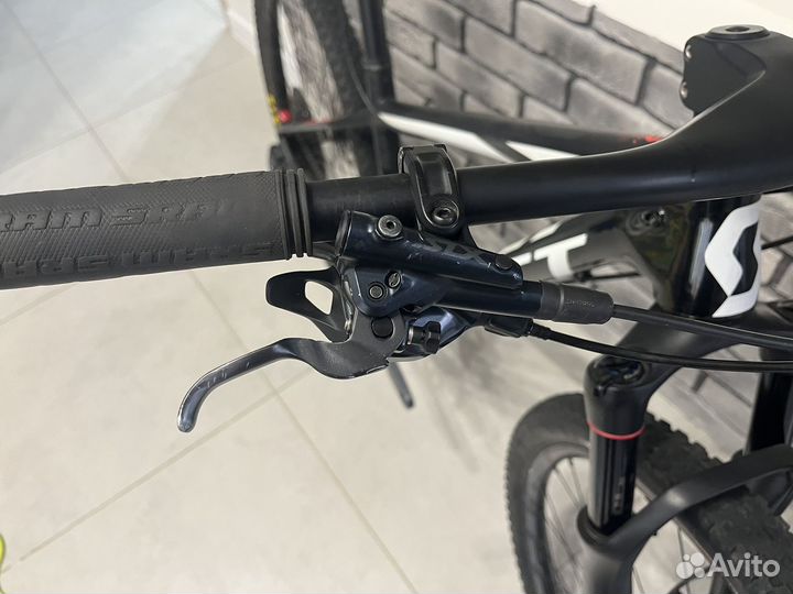 Карбоновый горный велосипед Scott Scale 710 S